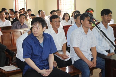 3 cựu cán cán bộ Agribank Cần Thơ hầu tòa