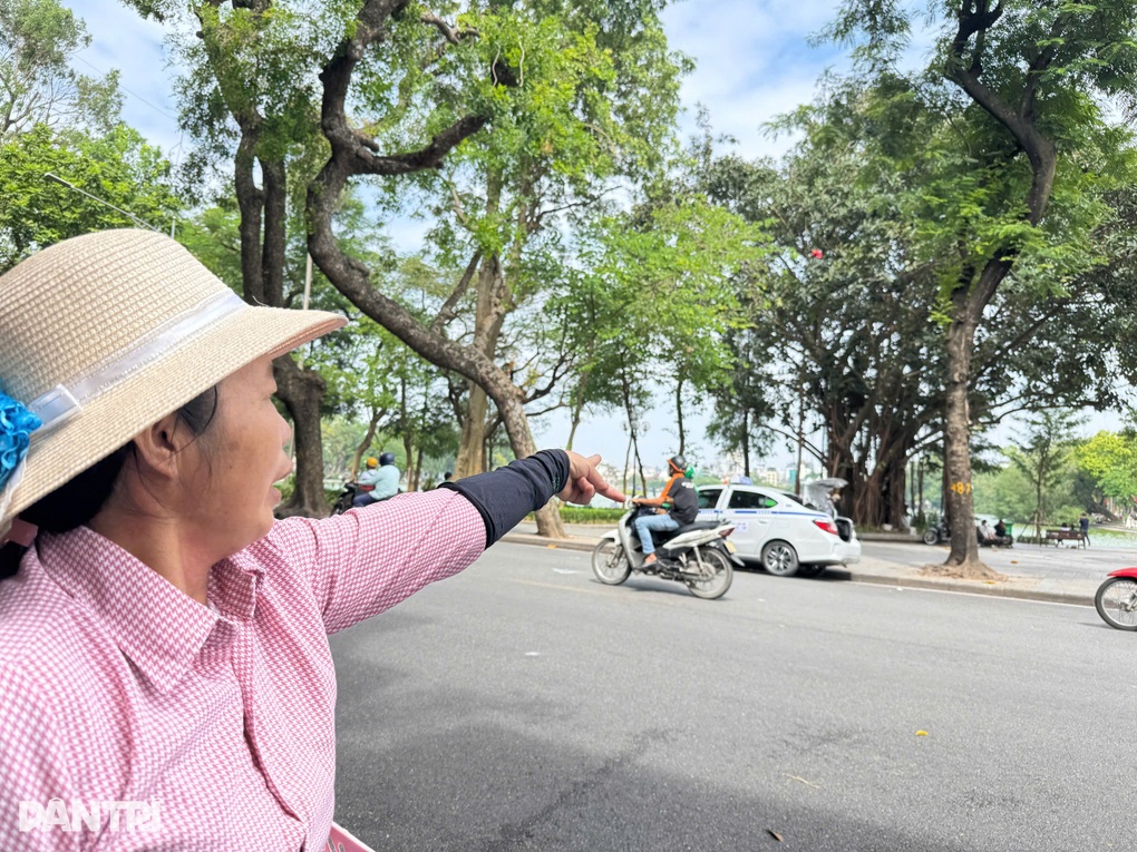 Nhân chứng vụ cô gái nhảy xuống hồ Hoàn Kiếm: Nhiều người ra sức khuyên can - 1