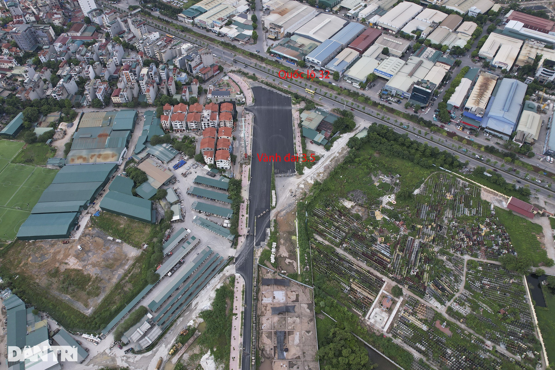 Đường vành đai 3,5 từ Đại lộ Thăng Long đến QL32 vẫn ngổn ngang sau 7 năm - 16 Đường vành đai 3,5 từ Đại lộ Thăng Long đến QL32 vẫn ngổn ngang sau 7 năm - 16