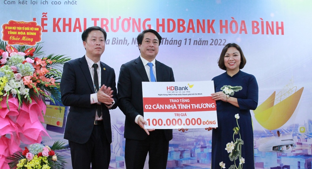 HDBank phủ sóng khắp 61/63 tỉnh thành - 2 HDBank phủ sóng khắp 61/63 tỉnh thành - 2