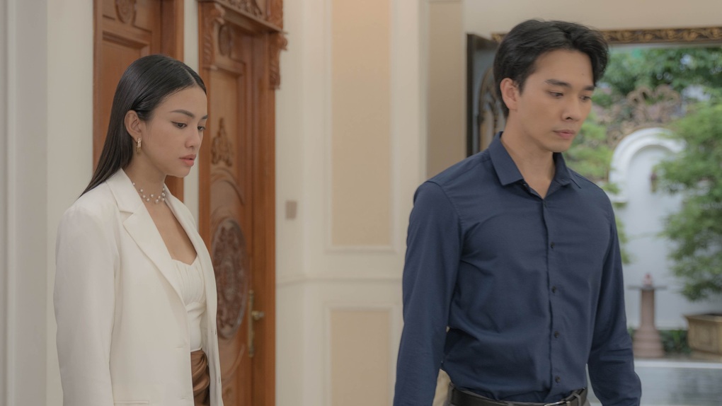 Hot boy Hải Nam kể chuyện đóng cảnh tình cảm với 2 diễn viên nữ - 2 Hot boy Hải Nam kể chuyện đóng cảnh tình cảm với 2 diễn viên nữ - 2