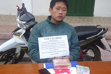 9X dùng xe máy chở 1 bánh heroin kiếm tiền tiêu Tết 