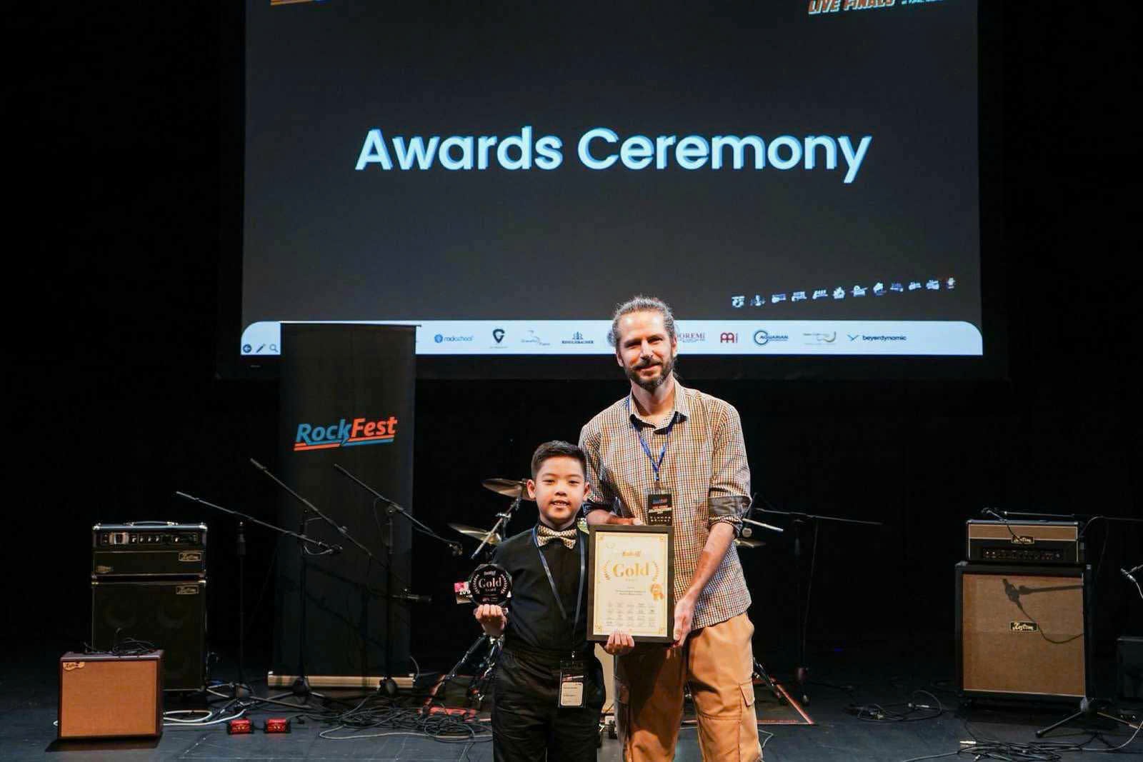 Tài năng nhí gốc Việt giành Giải nhất cuộc thi âm nhạc quốc tế - 3 Tài năng nhí gốc Việt giành Giải nhất cuộc thi âm nhạc quốc tế - 3