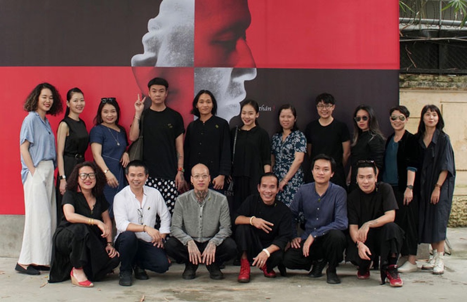 Độc đáo vở múa đương đại lấy cảm hứng từ nghệ thuật tuồng - 3 Độc đáo vở múa đương đại lấy cảm hứng từ nghệ thuật tuồng - 3