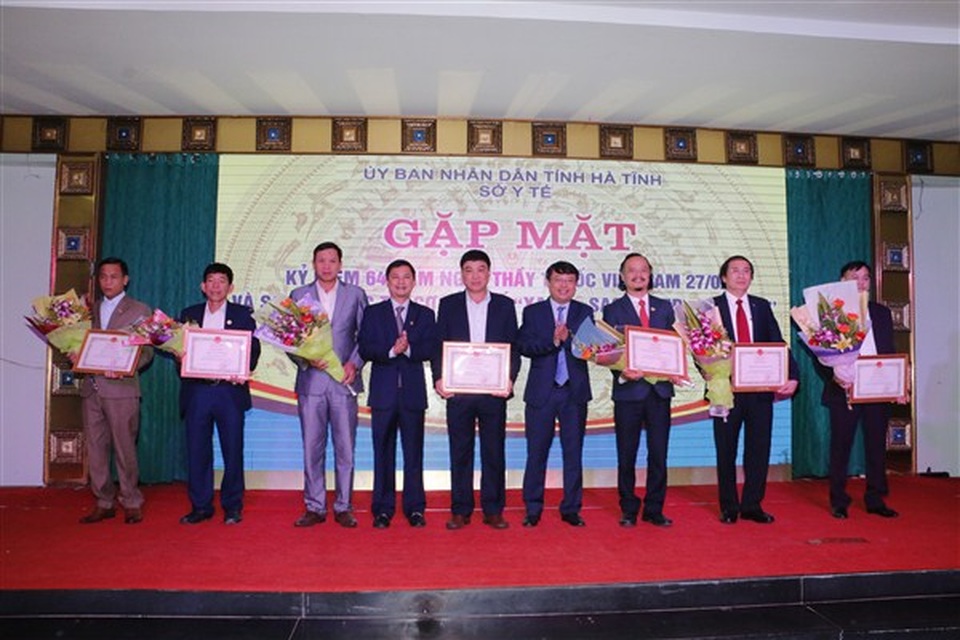 Dứt “bầu sữa” của nhà nước, 12 bệnh viện tiết kiệm ngân sách hơn 100 tỷ đồng - 2 Dứt “bầu sữa” của nhà nước, 12 bệnh viện tiết kiệm ngân sách hơn 100 tỷ đồng - 2