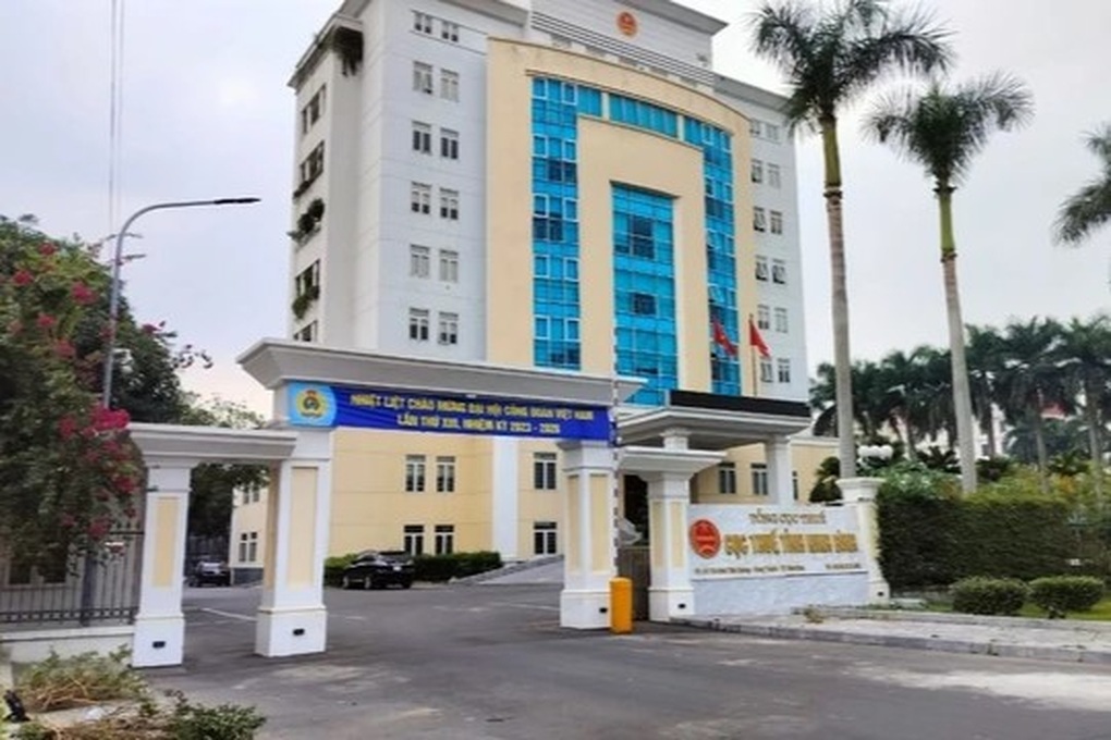 Xác minh thông tin bảo vệ Cục Thuế cản trở, đuổi phóng viên - 1 Xác minh thông tin bảo vệ Cục Thuế cản trở, đuổi phóng viên - 1