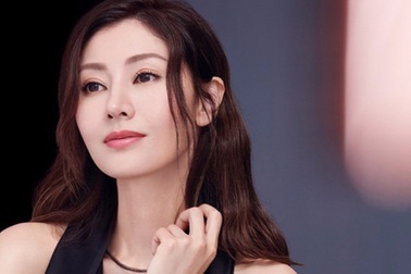 Hoa hậu đẹp nhất Hong Kong là con dâu tỷ phú, nhận 257.000 USD/tháng