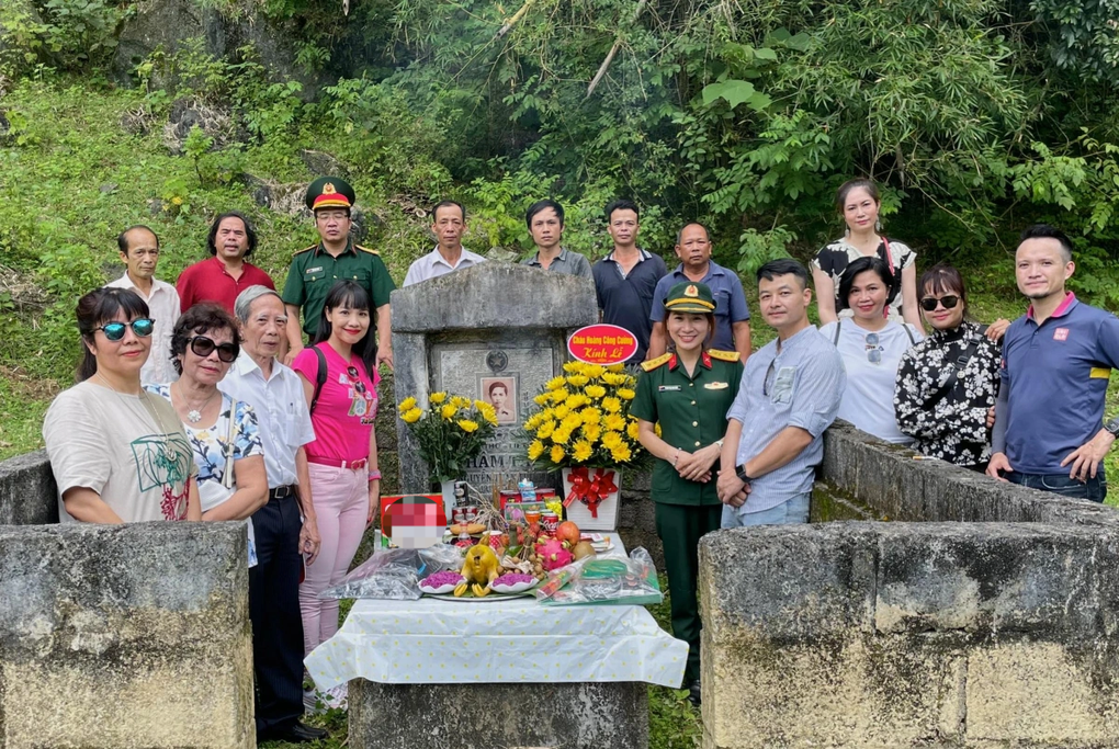 Trao học bổng mang tên nhà thơ, nhà báo Thâm Tâm - 3 Trao học bổng mang tên nhà thơ, nhà báo Thâm Tâm - 3