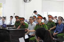 Nguyên Bí thư thị xã Bến Cát bị đề nghị mức án 16 năm tù