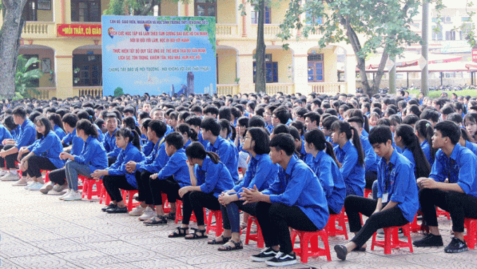 Tăng cường công tác tuyên truyền, phổ biến, giáo dục pháp luật đến các gia đình, nhà trường. Ảnh minh họa