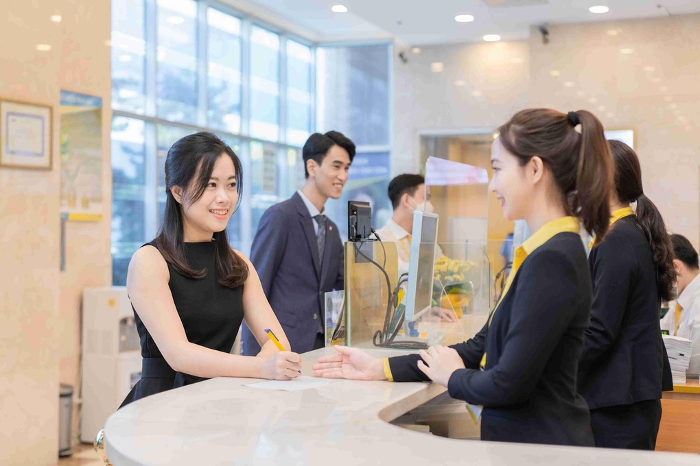 Nam A Bank hoàn thành 82% kế hoạch lợi nhuận sau 9 tháng - 1 Nam A Bank hoàn thành 82% kế hoạch lợi nhuận sau 9 tháng - 1