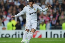 Kaka đến Milan, Robinho trở lại Real Madrid?