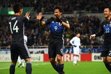 Thắng đậm Thái Lan, Nhật Bản sắp đoạt vé dự World Cup 2018