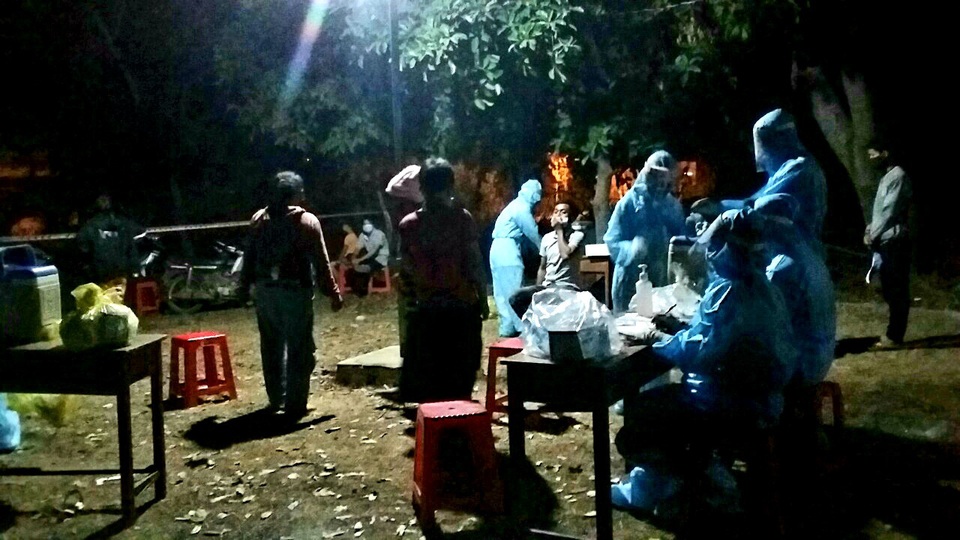 Chuyện kể lại nơi tuyến đầu chống dịch và một cái Tết đặc biệt - 3 Chuyện kể lại nơi tuyến đầu chống dịch và một cái Tết đặc biệt - 3