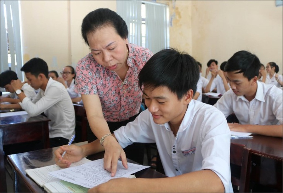 Bổ sung môn ngoại ngữ khi xét học sinh giỏi: Đánh giá năng lực toàn diện - 3 Bổ sung môn ngoại ngữ khi xét học sinh giỏi: Đánh giá năng lực toàn diện - 3