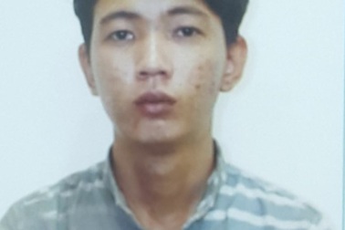 Cướp xe ôm lấy tiền trả nợ