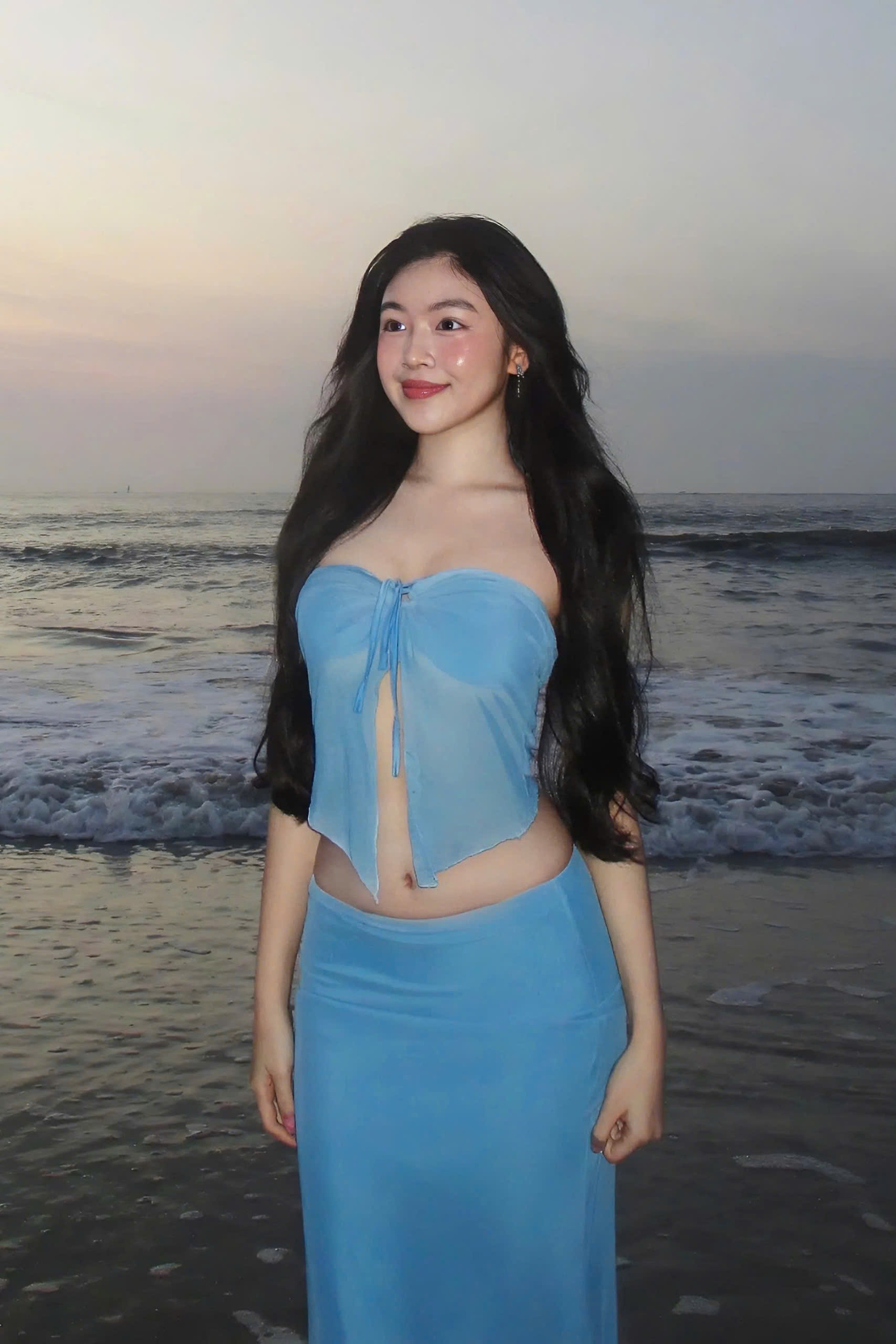 Phong cách tiểu thư nhà giàu của Lọ Lem - con gái diễn viên Quyền Linh - 9