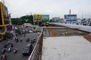 Công trình cấp bách nhằm giải cứu Tân Sơn Nhất bị đình chỉ 2 tháng