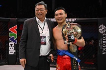 Nghiêm Văn Ý đánh bại Felipe Negochadle, giành đai vô địch về cho Việt Nam