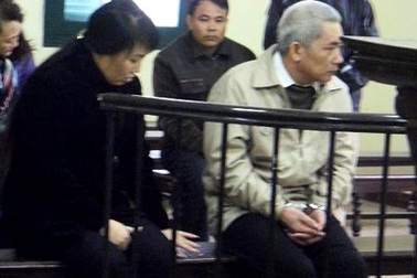 Công an xuất ngũ mở đường dây “chạy trường” cảnh sát