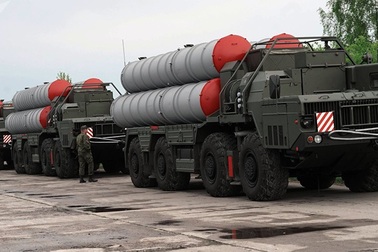 Nga đưa thêm "Rồng lửa" S-400 đến Crimea giữa lúc căng thẳng với Ukraine