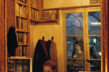 Cửa hàng sách cung cấp chỗ ngủ đêm miễn phí cho những con mọt sách