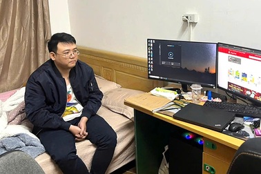 Từ nhóm tấn công Facebook, lộ đường dây làm giả 10.000 tài khoản ngân hàng