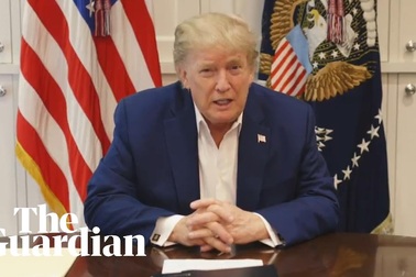 Ông Trump đăng video đầu tiên từ bệnh viện điều trị Covid-19