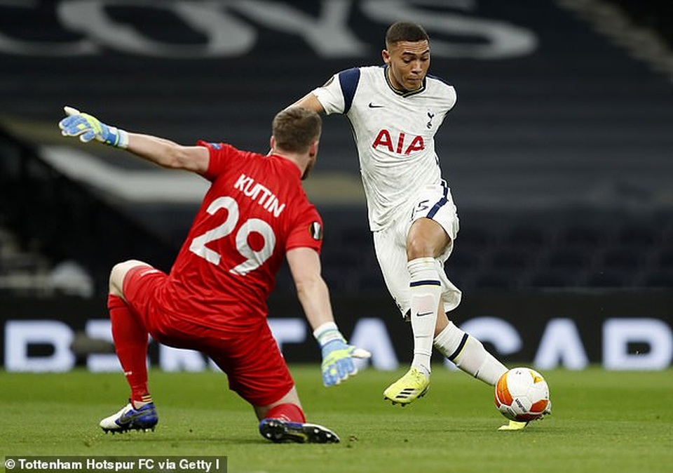 Dele Alli lập siêu phẩm xe đạp chổng ngược, Tottenham đại thắng 4-0 - 4 Dele Alli lập siêu phẩm xe đạp chổng ngược, Tottenham đại thắng 4-0 - 4