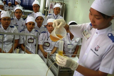 Ngành Y dược là “cái phao” của nhiều trường tư