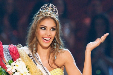 Tại sao "cường quốc hoa hậu" Venezuela ngày càng thất thu vương miện?