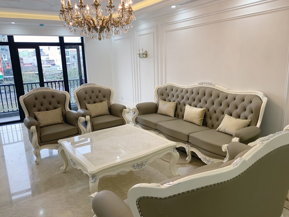 Không gian đẳng cấp hơn với sofa tân cổ điển - 3 Không gian đẳng cấp hơn với sofa tân cổ điển - 3