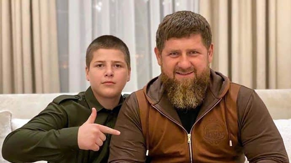 Con trai 16 tuổi của lãnh đạo Chechnya làm quan sát viên tiểu đoàn Nga - 1 Con trai 16 tuổi của lãnh đạo Chechnya làm quan sát viên tiểu đoàn Nga - 1
