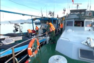 Tín hiệu khẩn cấp từ tàu cá có 10 ngư dân chìm ở vịnh Đà Nẵng