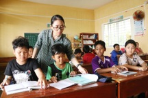 Mùa xuân, gặp gỡ những giáo viên "gieo chữ" trên quần đảo Hải Tặc