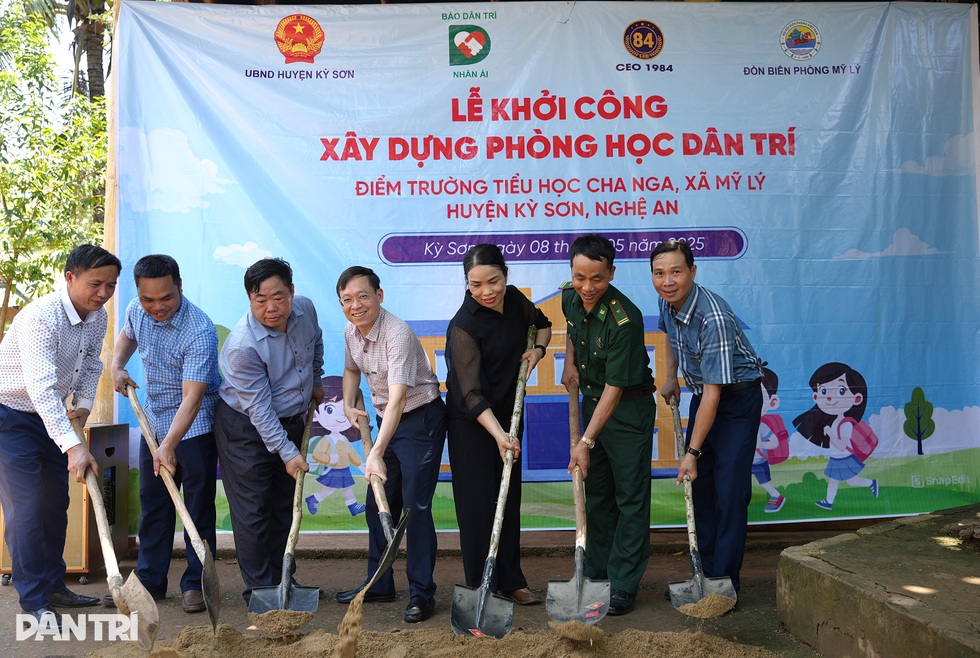 Xây phòng học Dân trí: Trao cơ hội, bồi đắp lòng nhân ái cho con trẻ