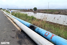 Cận cảnh đường ống bơm cát dự án FLC nghi bị "xã hội đen" phá hoại