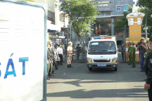 "Siêu lừa" Nguyễn Thái Luyện và đồng phạm được dẫn giải đến tòa