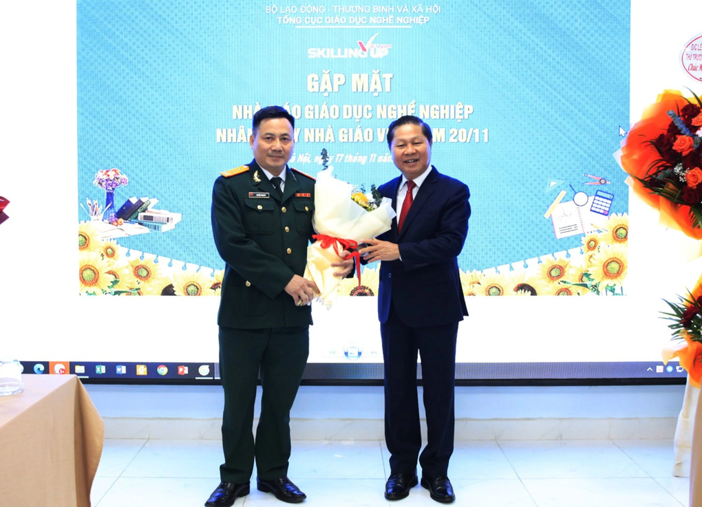 Gia tài nghiên cứu khoa học của giảng viên trường nghề mang áo lính - 2 Gia tài nghiên cứu khoa học của giảng viên trường nghề mang áo lính - 2