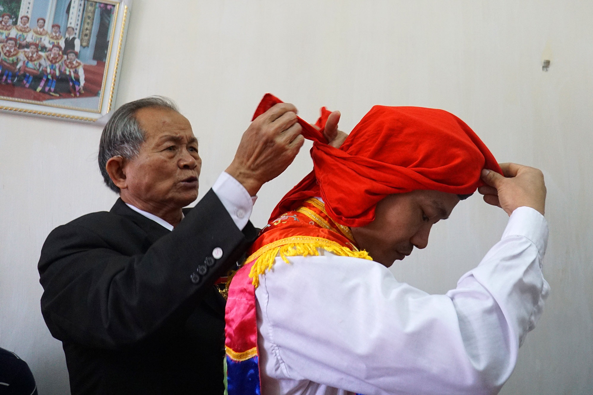 Hà Nội: Người gìn giữ điệu múa cổ nghìn năm con đĩ đánh bồng - 9 Hà Nội: Người gìn giữ điệu múa cổ nghìn năm con đĩ đánh bồng - 9