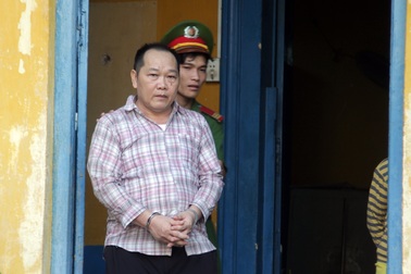 Nguyên phó trưởng đại diện tạp chí trang bị 8 khẩu súng và 50 viên đạn