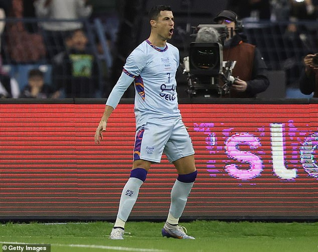 Messi y Ronaldo marcaron ambos en el partido en Arabia Saudita - 2