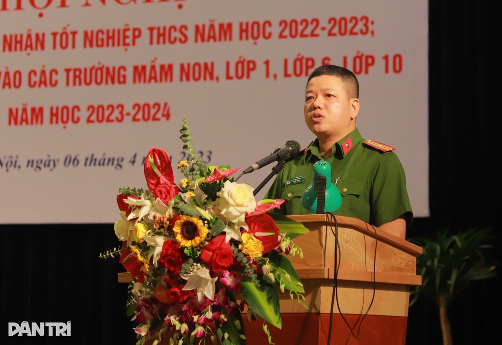 Cha mẹ không cần đi xác nhận thông tin cư trú cho con thi chuyển cấp - 2 Cha mẹ không cần đi xác nhận thông tin cư trú cho con thi chuyển cấp - 2