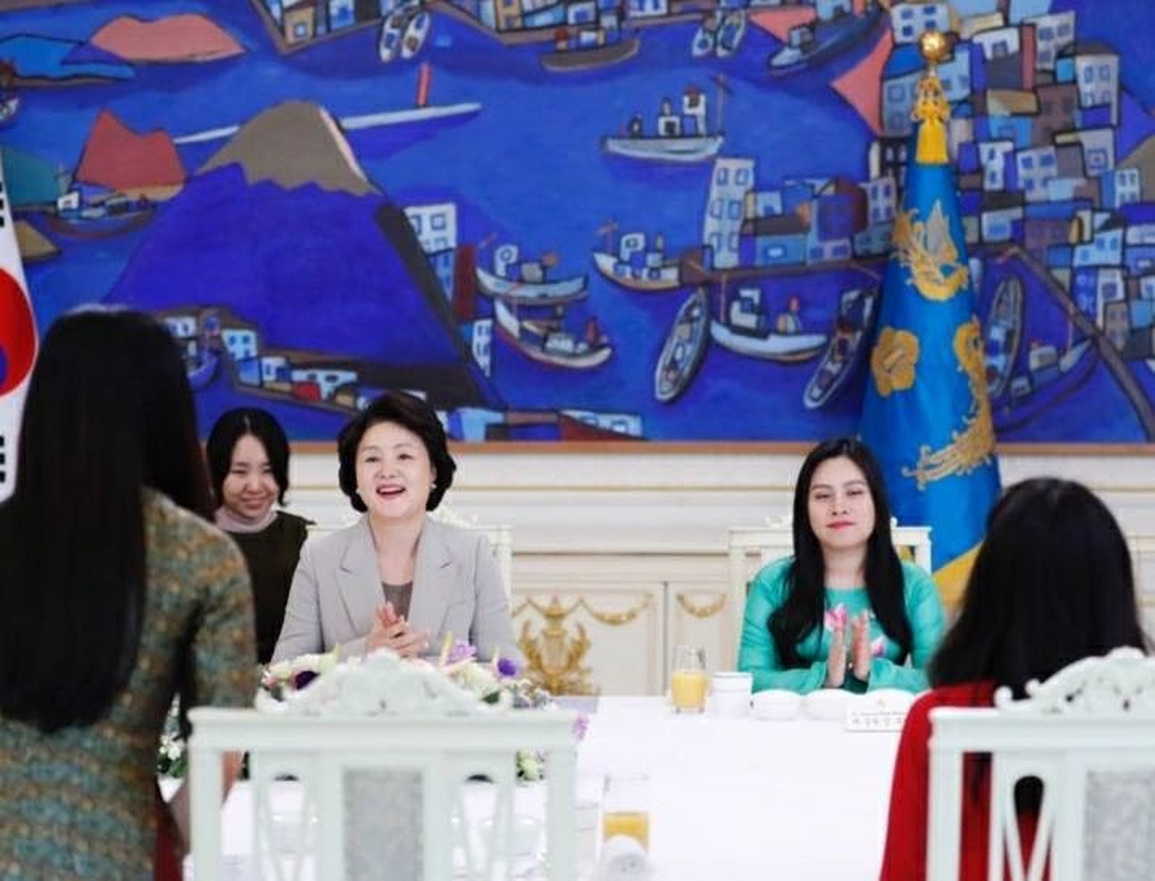 Nữ giáo sư Việt là Công dân danh dự Seoul chia sẻ mong ước năm mới - 8 Nữ giáo sư Việt là Công dân danh dự Seoul chia sẻ mong ước năm mới - 8