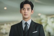 Tình trạng hiện tại của tài tử Kim Soo Hyun giữa bão scandal
