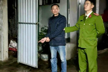 Hà Nội: Đâm trọng thương hàng xóm vì mâu thuẫn