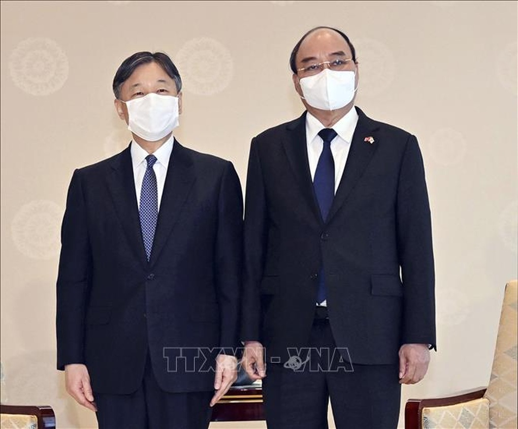 Chủ tịch nước tới thăm nhà riêng cố Thủ tướng Abe Shinzo - 3 Chủ tịch nước tới thăm nhà riêng cố Thủ tướng Abe Shinzo - 3