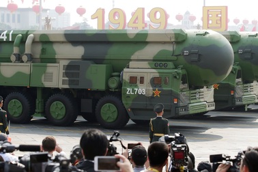 Đô đốc Mỹ cảnh báo về nguy cơ xảy ra chiến tranh hạt nhân với Nga - Trung