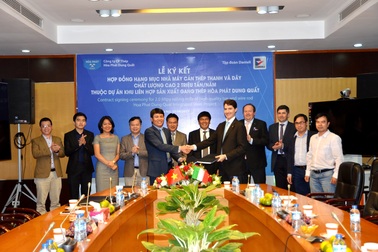 Hòa Phát và Danieli ký hợp đồng cung cấp dây chuyền cán thép cho dự án Dung Quất