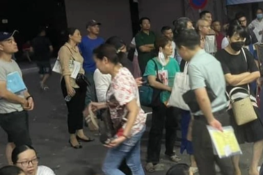 Tuyển sinh kiểu "ai nhanh chân thì được", Trường Phan Huy Chú giải thích